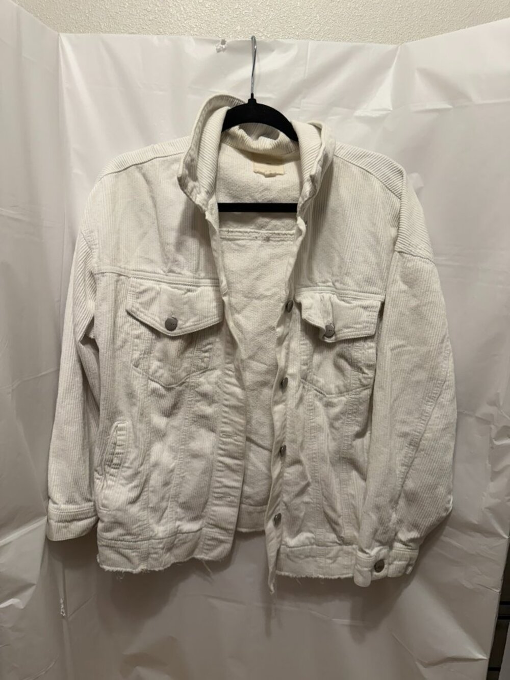 TGLA White Cream Corduroy Button Front Shacket Jacket Raw Hem Size Small